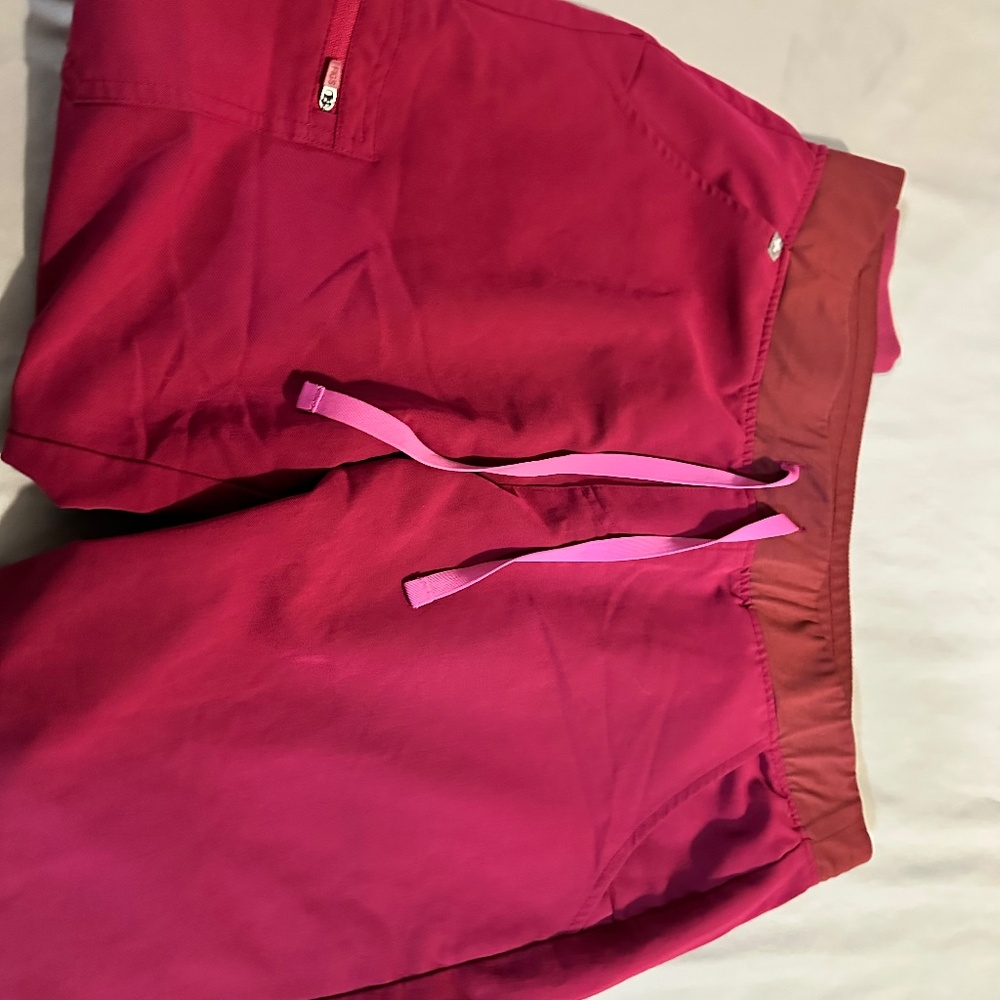 Dark Magenta Rafeala top PO 2189 & Zamora jogger PO 2191 - Picture 5 of 8